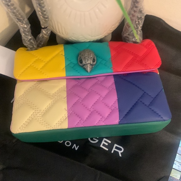 Mini Kensington Overstitch Quilted Crossbody Bag
KURT GEIGER LONDON - Picture 8 of 17